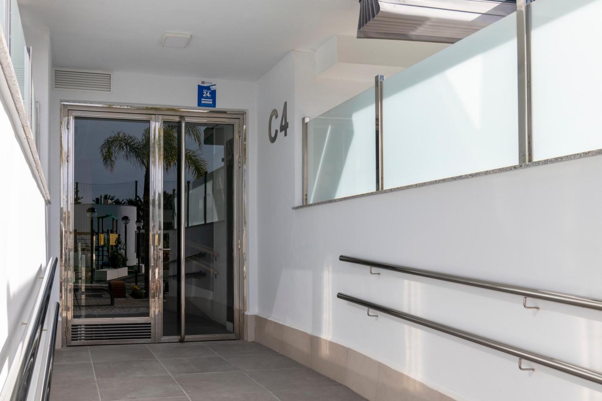 Rentitspain Apartamento En Aguacate A Minutos Del Golf モトリル エクステリア 写真