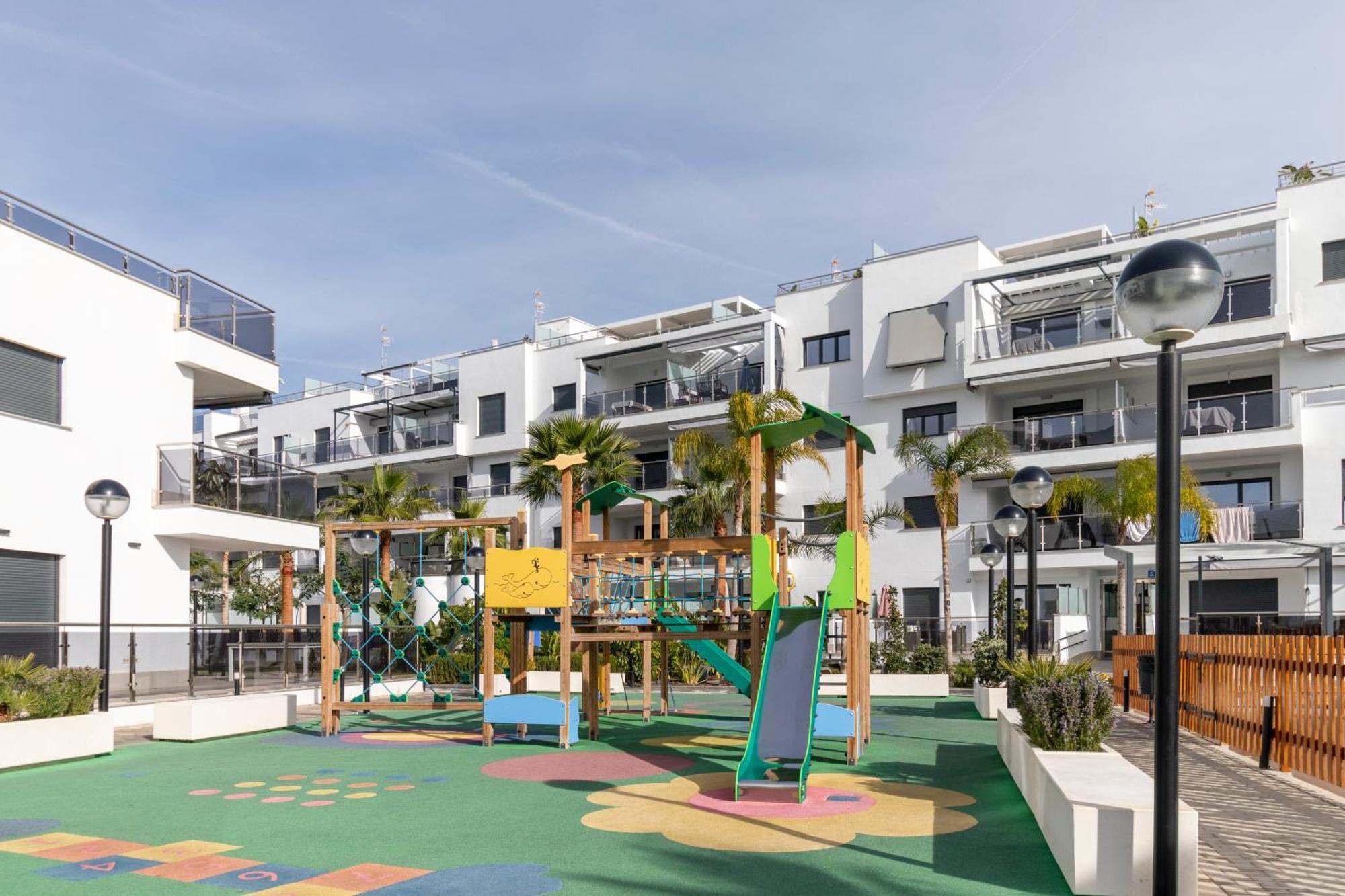 Rentitspain Apartamento En Aguacate A Minutos Del Golf モトリル エクステリア 写真
