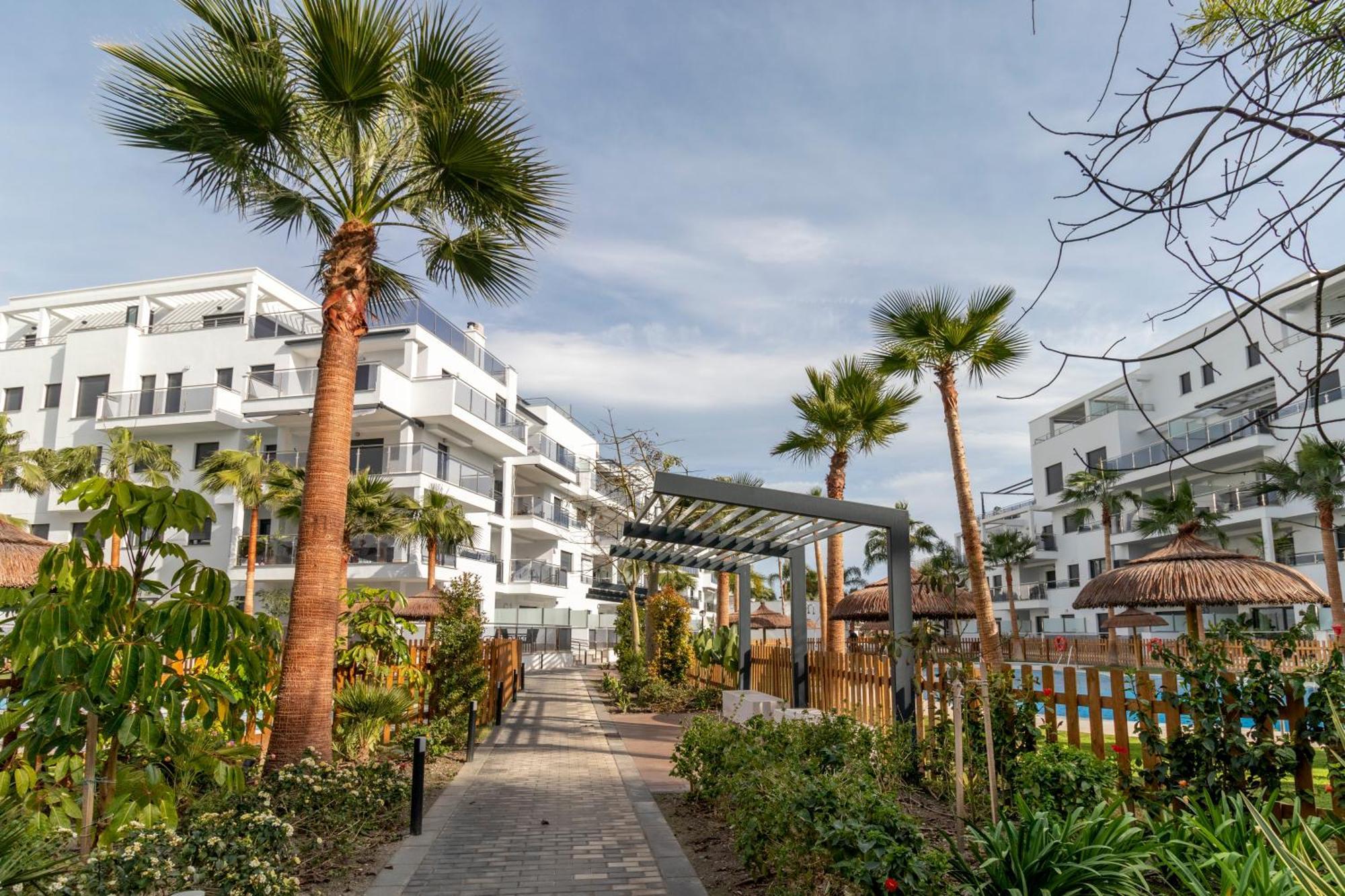 Rentitspain Apartamento En Aguacate A Minutos Del Golf モトリル エクステリア 写真
